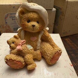 Adorable Bear Figurine with Baby-Phoebe